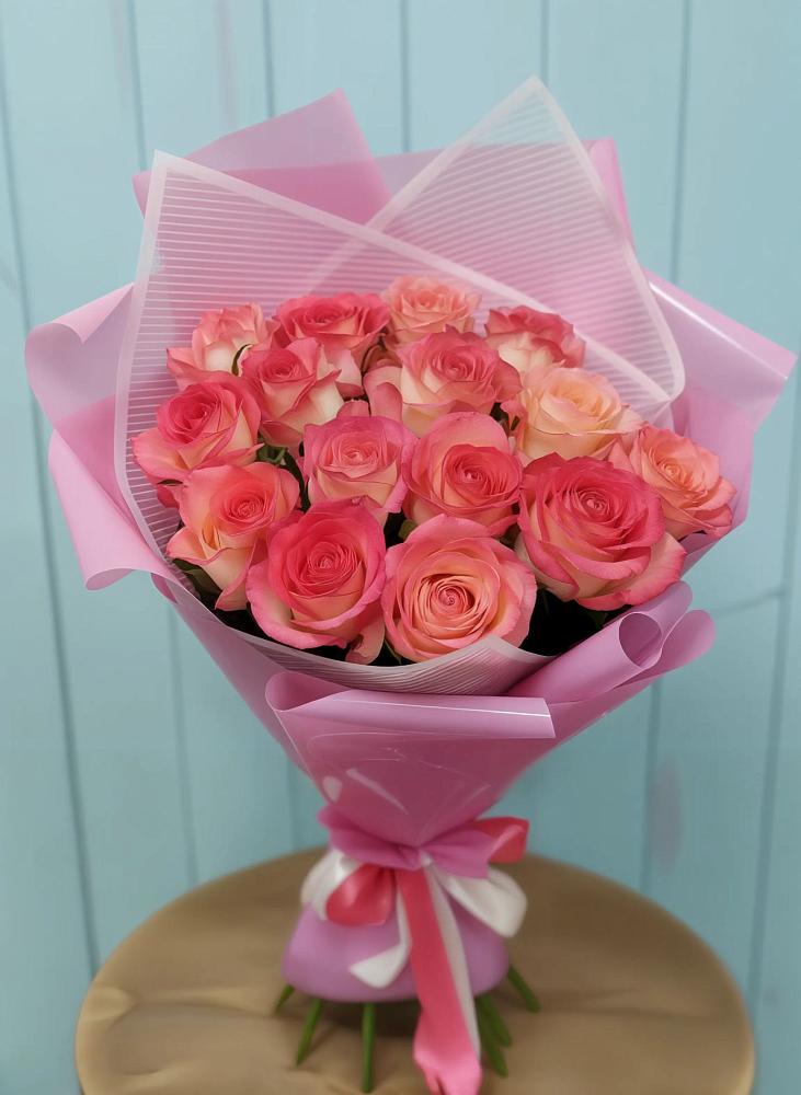 Букет 15 Розовых роз Равель в Бураево