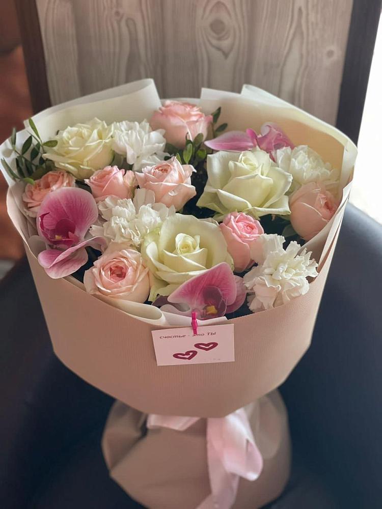 Букет цветов из: Орхидеи, Розы и Гвоздики в Бураево