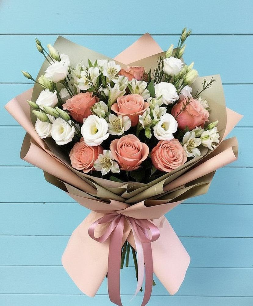 Букет цветов из: Розы, Альстромерии и Лизиантусы в Бураево