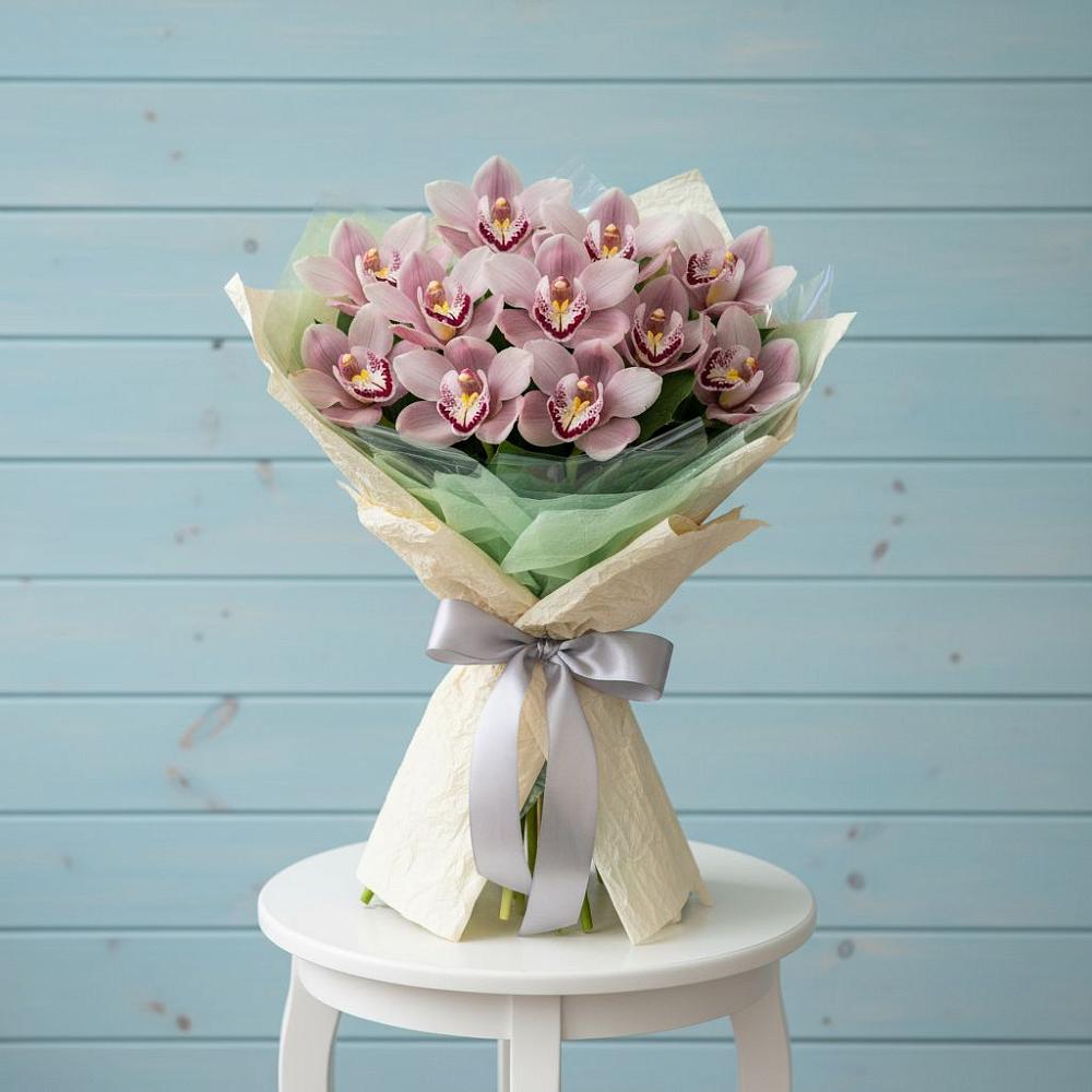 Букет цветов из: Орхидеи и Розы в Бураево