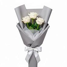 Букет 3 белые розы в Бураево
