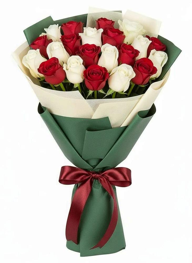 Букет Микс из красных и белых роз в Бураево