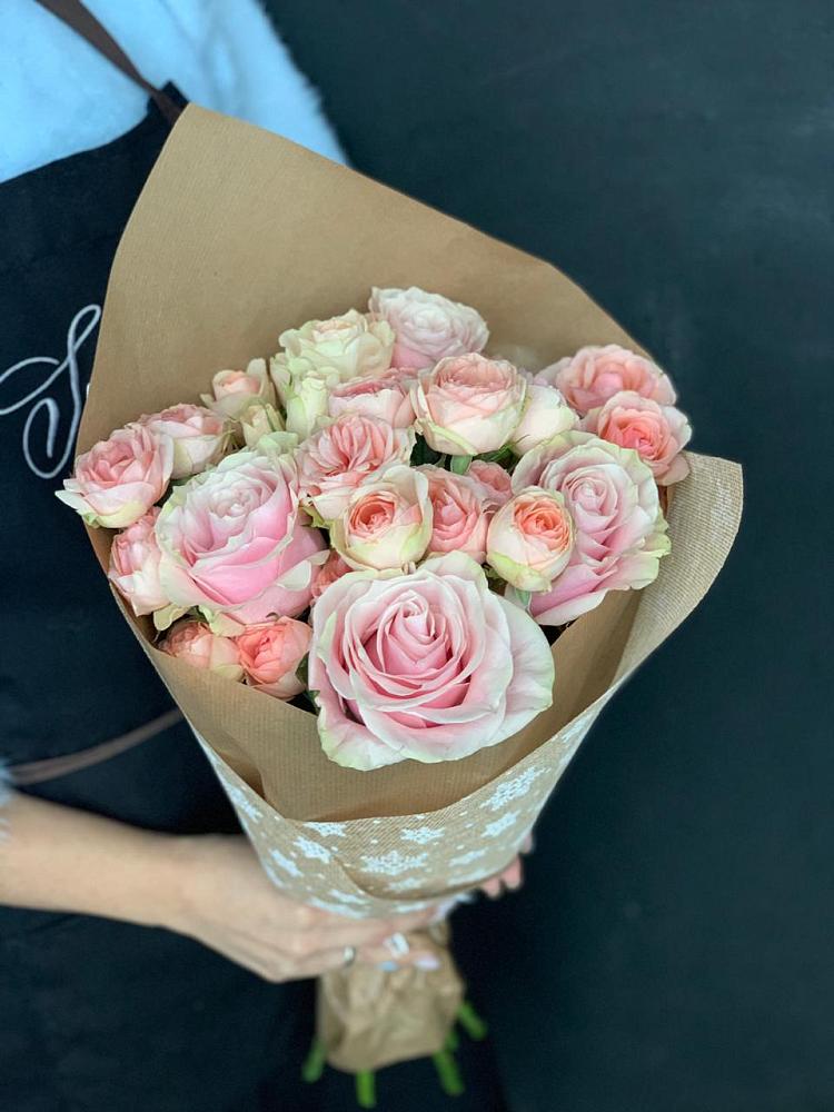 Букет цветов из: Хризантемы и Розы в Бураево