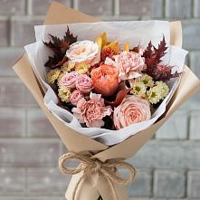 Букет цветов из:  Гвоздики, Хризантемы и Розы в Бураево