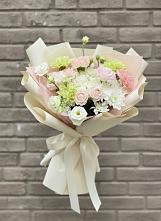 Букет цветов из:  Гвоздики, Розы, Лизиантусы и Хризантемы #REPLACE_PRED# Бураево