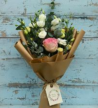 Букет цветов из:  Розы и Лизиантусы в Бураево